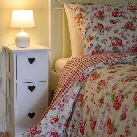 Oda ve Kahvaltı Elisa